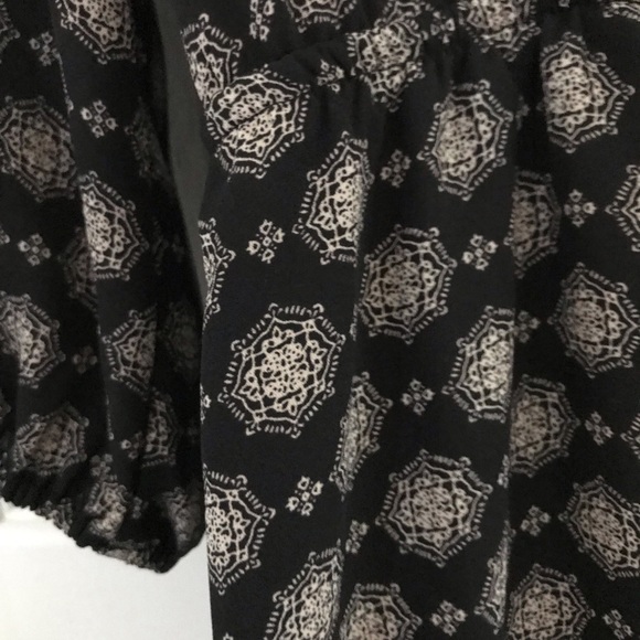 Patterned romper - Picture 3 of 4